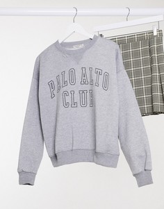 Серый свитшот с надписью в университетском стиле Stradivarius STR