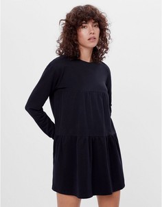 Черное многоярусное платье-футболка свободного кроя с длинными рукавами Bershka-Черный цвет