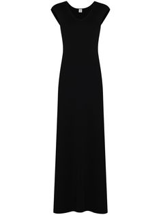 Totême длинное платье с V-образным вырезом