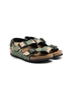 Birkenstock Kids сандалии Arizona с камуфляжным принтом