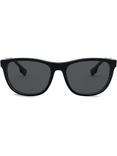 Burberry Eyewear солнцезащитные очки с затемненными линзами
