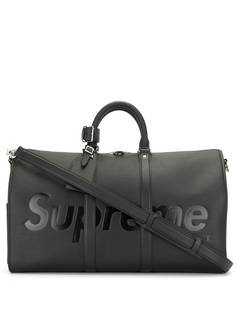 Louis Vuitton сумка Epi Keepall Bandouliere 2017-го года из коллаборации с Supreme