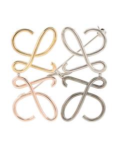 LOEWE брошь Anagram в стиле колор-блок