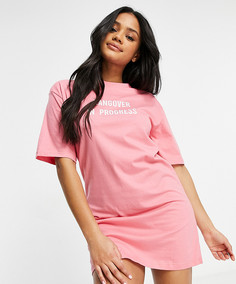 Розовое платье-футболка для дома с принтом надписи "Hangover In Progress" Threadbare-Розовый цвет
