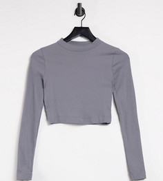 Серый короткий лонгслив в рубчик COLLUSION