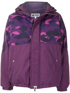 A BATHING APE® пуховик с капюшоном и камуфляжным принтом Bape