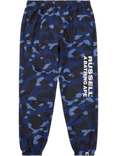 A BATHING APE® спортивные брюки Colour Camo из коллаборации с Russell Bape