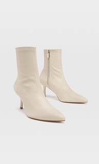 Stradivarius Эластичные Ботильоны На Каблуке Розовато-Бежевый 35