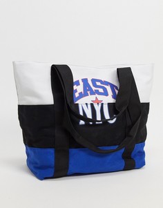 Oversized сумка-тоут со спортивным ретро-принтом в стиле 90-х ASOS DESIGN-Белый