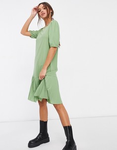 Зеленое плиссированное платье миди с оборкой JDY Paris-Зеленый цвет