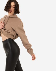 Чёрные леггинсы из экокожи Gloria Jeans