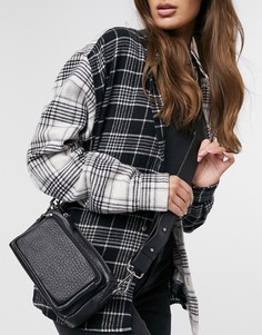 Черная кожаная сумка с карманом спереди ASOS DESIGN-Черный цвет