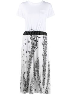 sacai плиссированное платье-футболка с короткими рукавами