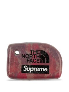 Supreme брелок Floating из коллаборации с The North Face