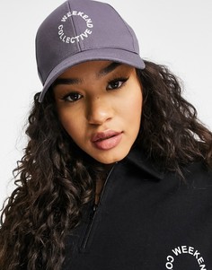 Темно-серая бейсболка с логотипом ASOS Weekend Collective-Серый