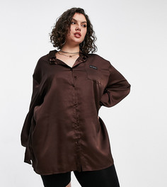 Атласная ночная сорочка свободного кроя шоколадного цвета с вышивкой на кармане Public Desire Curve-Коричневый цвет