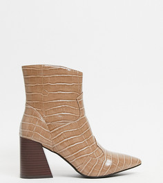 Серо-коричневые ботинки на каблуке с эффектом крокодиловой кожи Simply Be Wide Fit-Коричневый цвет
