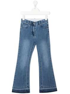 Stella McCartney Kids расклешенные джинсы с нашивкой