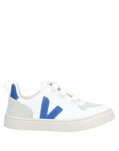 Низкие кеды и кроссовки Veja