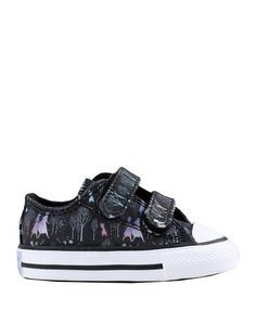 Низкие кеды и кроссовки Converse