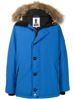 A BATHING APE® пуховик с камуфляжным принтом и капюшоном Bape