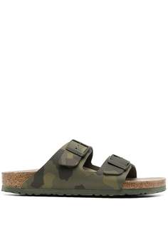 Birkenstock сандалии Arizona с камуфляжным принтом