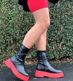 Черные ботинки на плоской массивной подошве красного цвета с завязками Public Desire Wide Fit Finale-Черный цвет