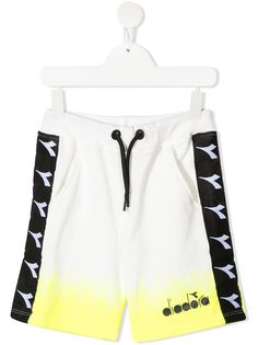 Diadora Junior шорты со вставками и логотипом