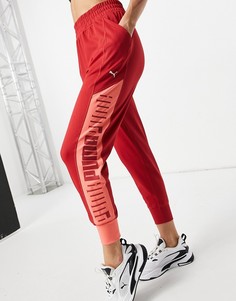 Розовые джоггеры с красными вставками и логотипом кремового цвета PUMA Training эксклюзивно для ASOS-Розовый цвет