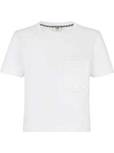 Fendi укороченная футболка с тисненым логотипом