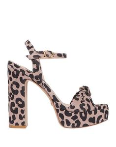 Сандалии Stuart Weitzman