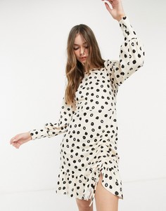 Кремовое платье мини в горошек с рюшами River Island-Белый