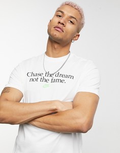 Белая футболка с надписью "Chase Dreams" Nike-Белый