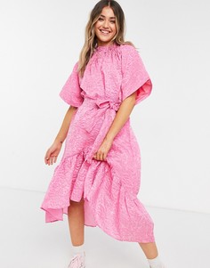 Розовое жаккардовое платье миди с завязкой Forever U-Розовый цвет