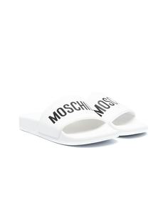 Moschino Kids шлепанцы с логотипом
