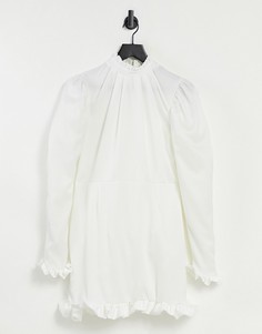 Светло-бежевое платье-трапеция мини с оборками на воротнике и манжетах John Zack-Белый