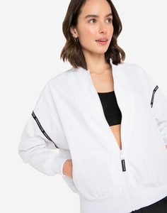 Белая нейлоновая ветровка oversize Gloria Jeans