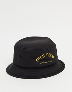 Черная панама с изогнутым принтом логотипа Fred Perry-Черный