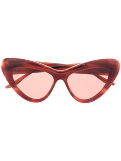 Gucci Eyewear солнцезащитные очки в оправе кошачий глаз с логотипом Interlocking GG