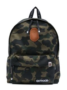 A BATHING APE® рюкзак с камуфляжным принтом Bape