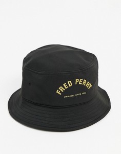 Черная панама с изогнутым принтом логотипа Fred Perry-Черный цвет
