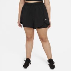 Женские шорты для тренинга 2 в 1 Nike Flex Essential (большие размеры)