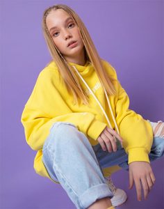 Жёлтое худи oversize с принтом Hoodie Yellow для девочки Gloria Jeans