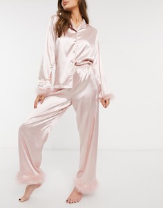 Атласный пижамный комплект розового цвета из рубашки и брюк с отделкой искусственными перьями Night-Розовый цвет