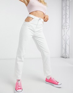 Белые джинсы прямого кроя с декоративными вырезами по линии карманов Bershka-Белый