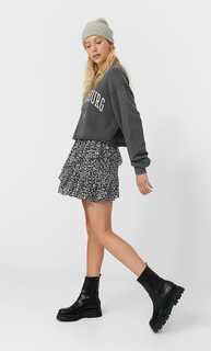 Stradivarius Мини-Юбка С Воланом Цвет Небеленого Полотна S