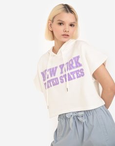 Молочное укороченное худи oversize с короткими рукавами Gloria Jeans