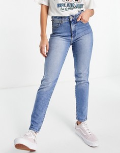 Зауженные джинсы в стиле ретро из светло-выбеленного денима Wrangler Body Bespoke-Голубой