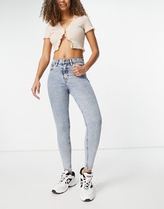 Выбеленные джинсы с эффектом кислотной стирки Topshop Jamie-Голубой