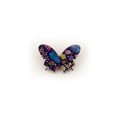 Значок Орландо - Бабочка, темный фон, фиолетовые цветы, 6.5 х 9.5 см Orlando